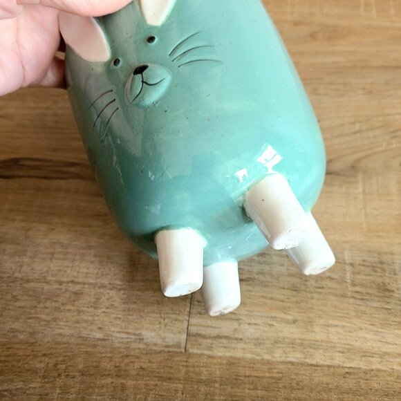 Cute planter/cover pot. - Picture 4 of 5